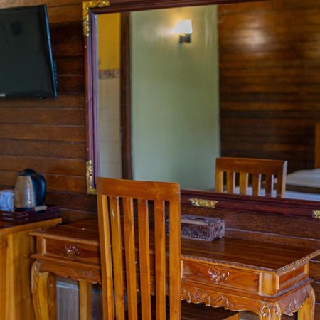 Rijet Villa Beach & Restaurant Ped Bagian luar foto
