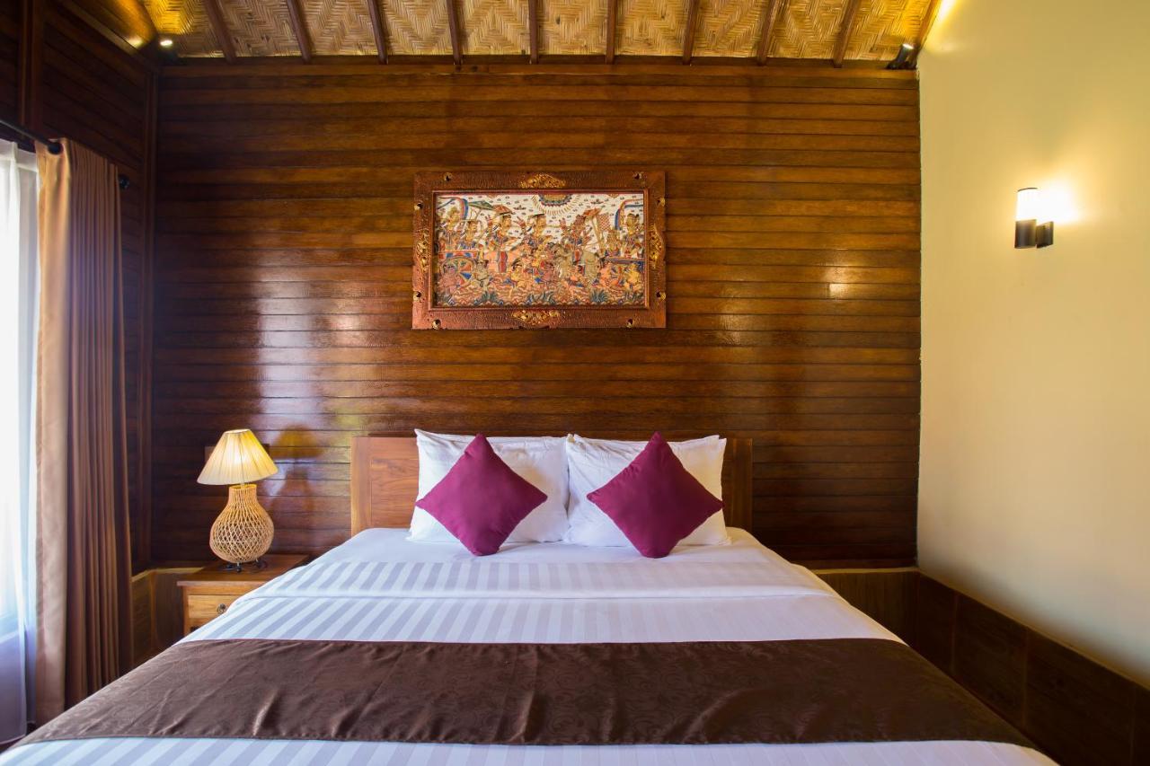 Rijet Villa Beach & Restaurant Ped Bagian luar foto