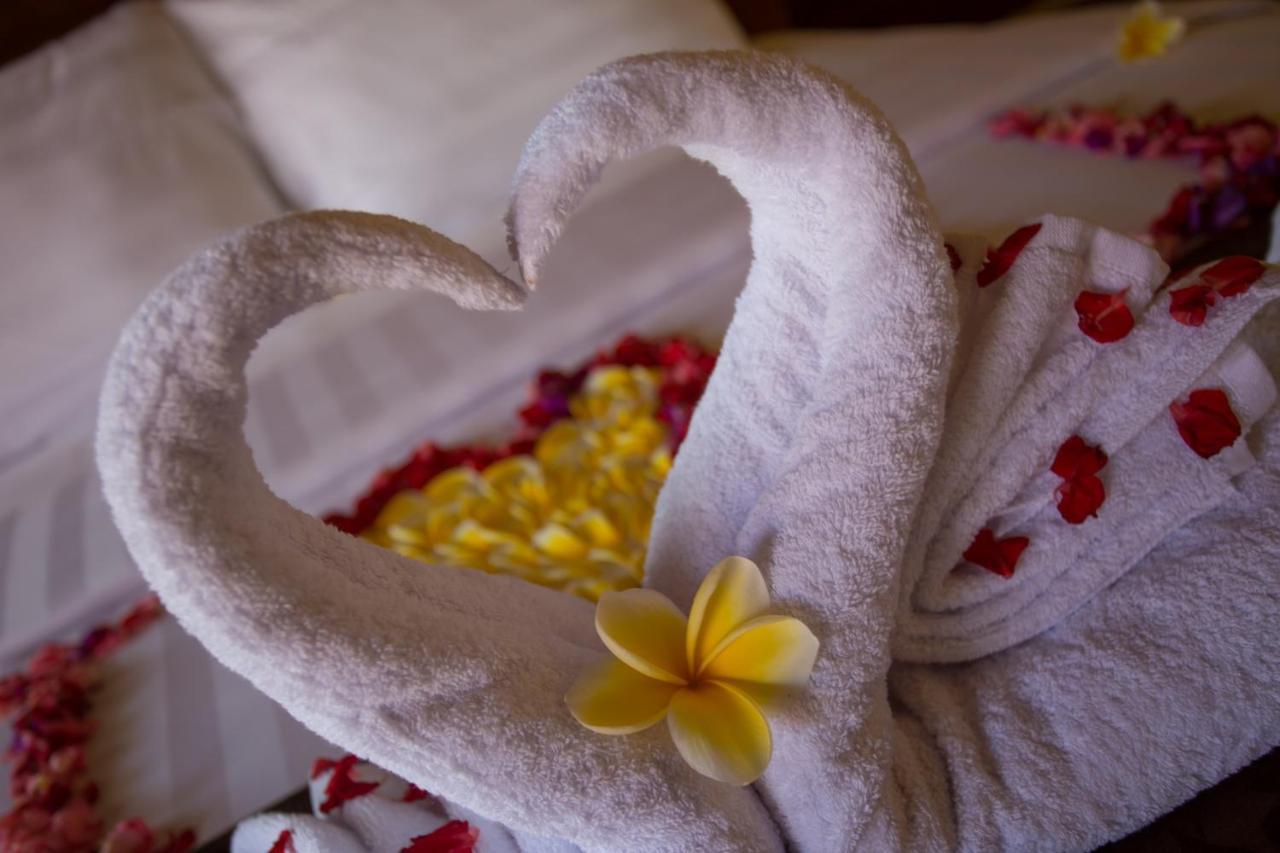 Rijet Villa Beach & Restaurant Ped Bagian luar foto