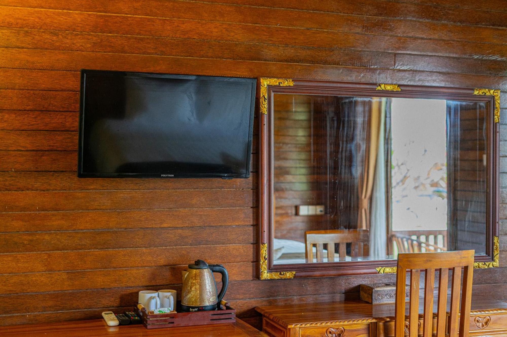 Rijet Villa Beach & Restaurant Ped Bagian luar foto