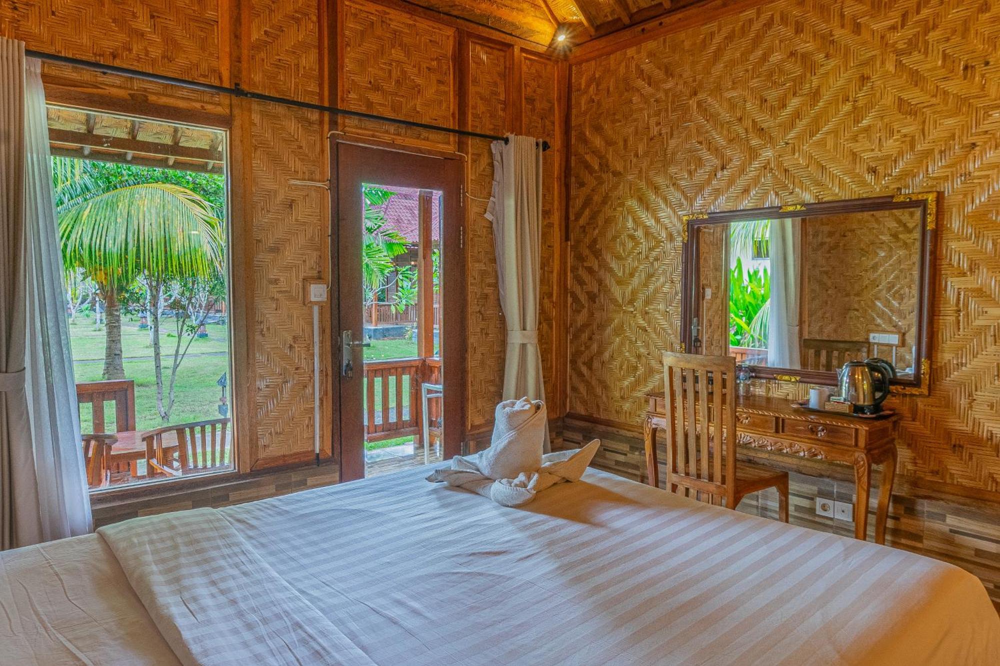 Rijet Villa Beach & Restaurant Ped Bagian luar foto